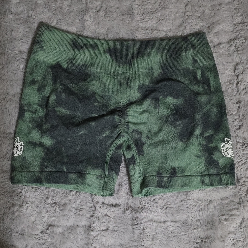 Darc Sport Green and Black Bike Shorts with Camouflage Design